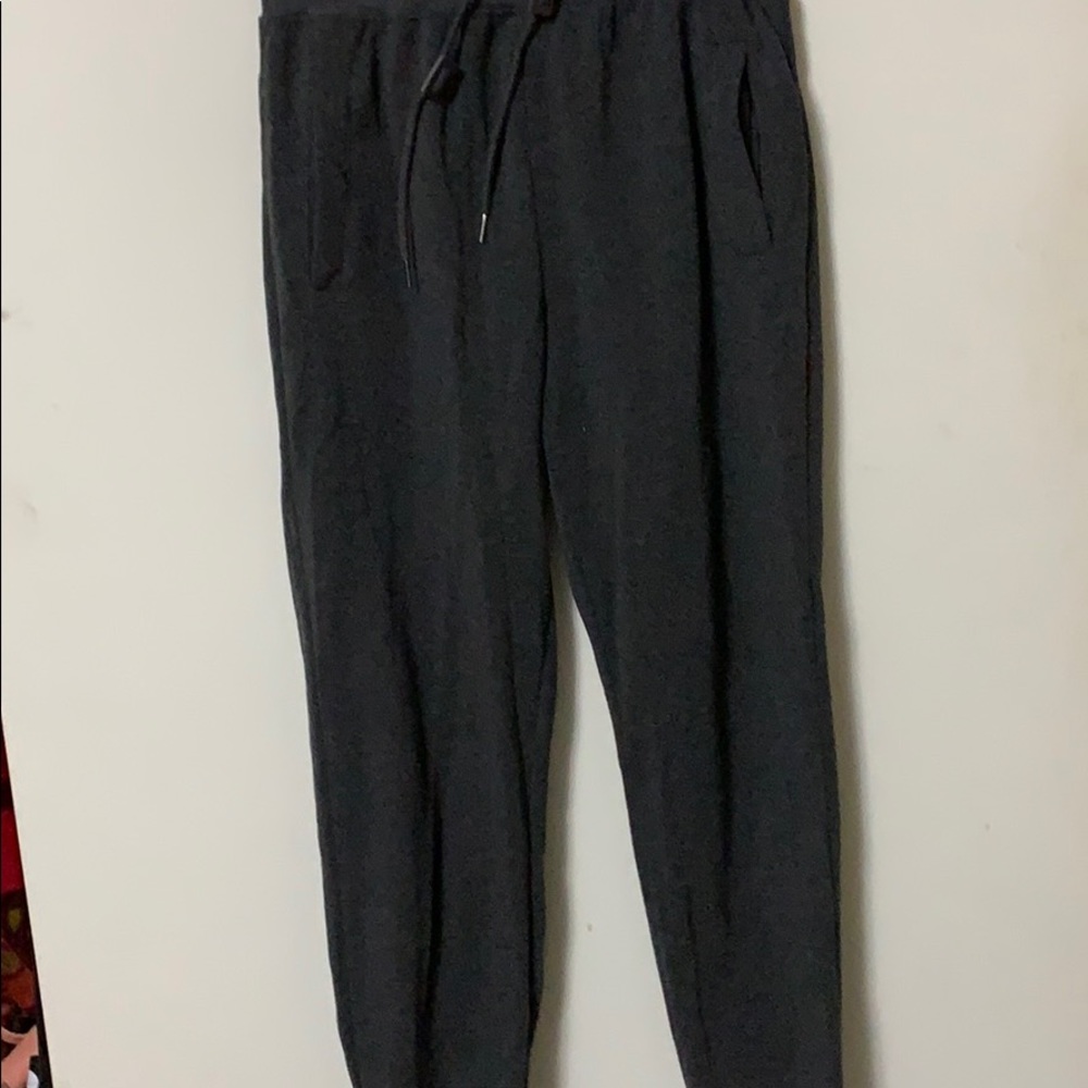 Men’s jogger sweatpants